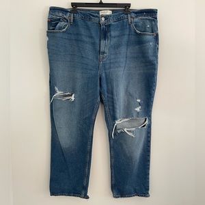 Abercrombie. Ankle straight. Ultra high rise. Size 35/20